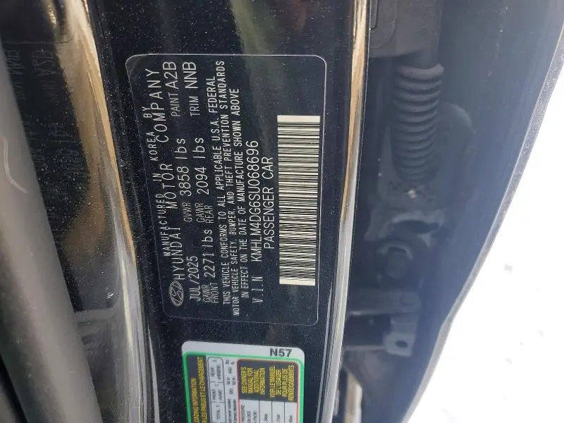 2025 HYUNDAI ELANTRA SEL SPORT  