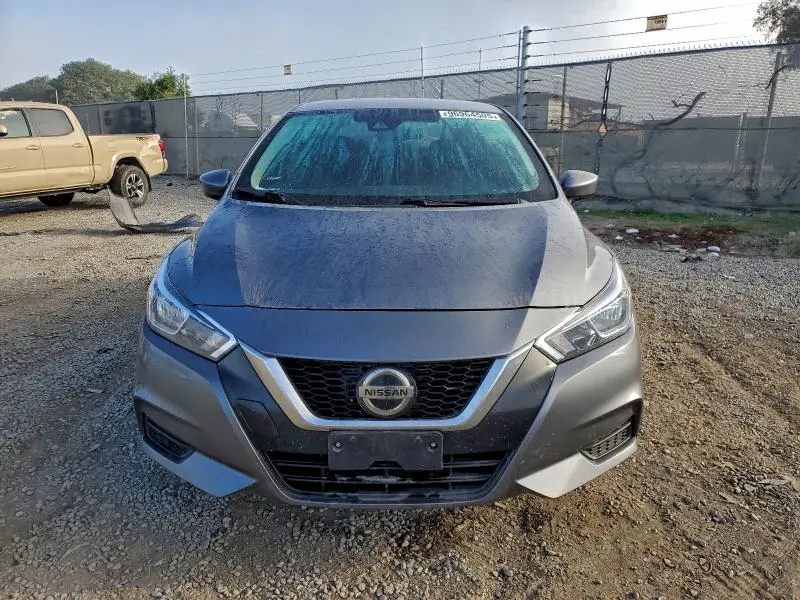 2022 NISSAN VERSA SV  