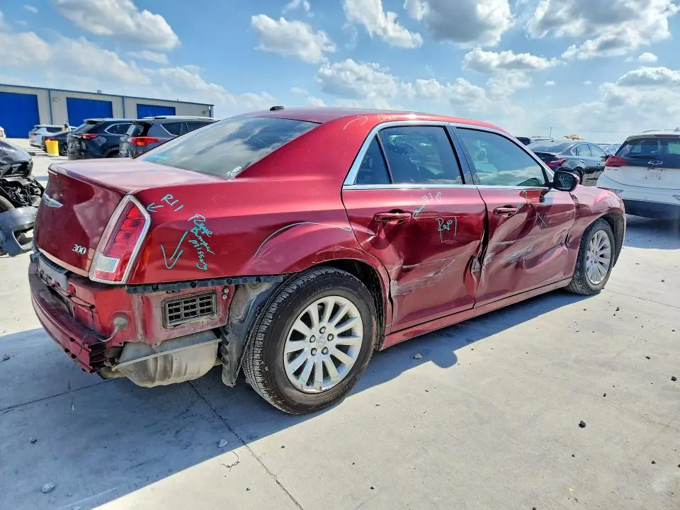 2013 CHRYSLER 300   