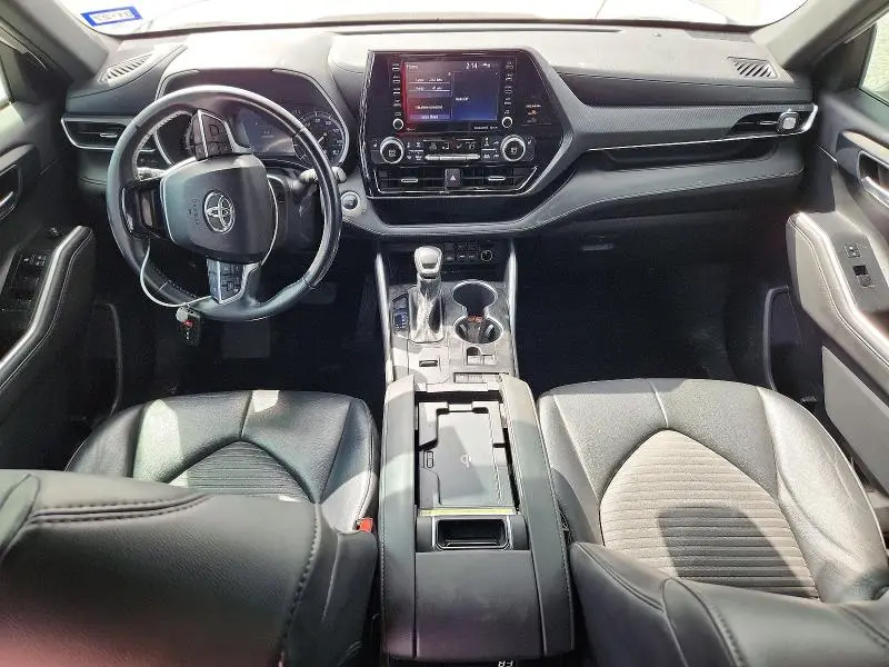 2021 TOYOTA HIGHLANDER XSE  