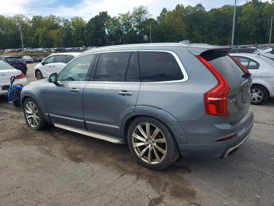 2016 VOLVO XC90 T6  