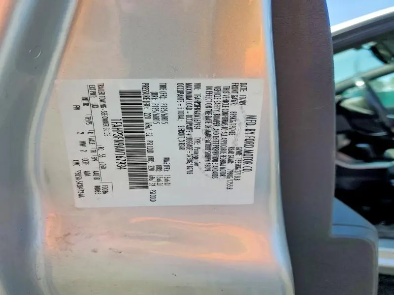 2010 FORD FOCUS SE  