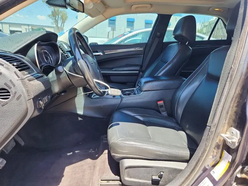 2017 CHRYSLER 300 LIMITED  