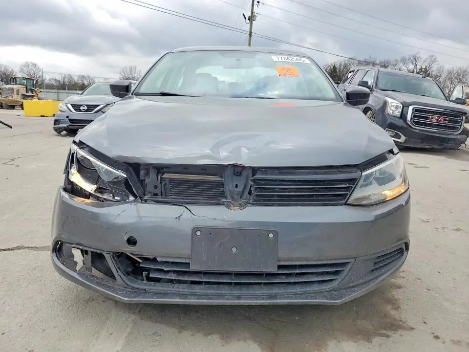 2013 VOLKSWAGEN JETTA BASE  
