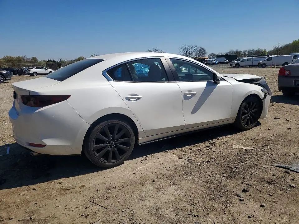 2022 MAZDA 3 PREFERRED  