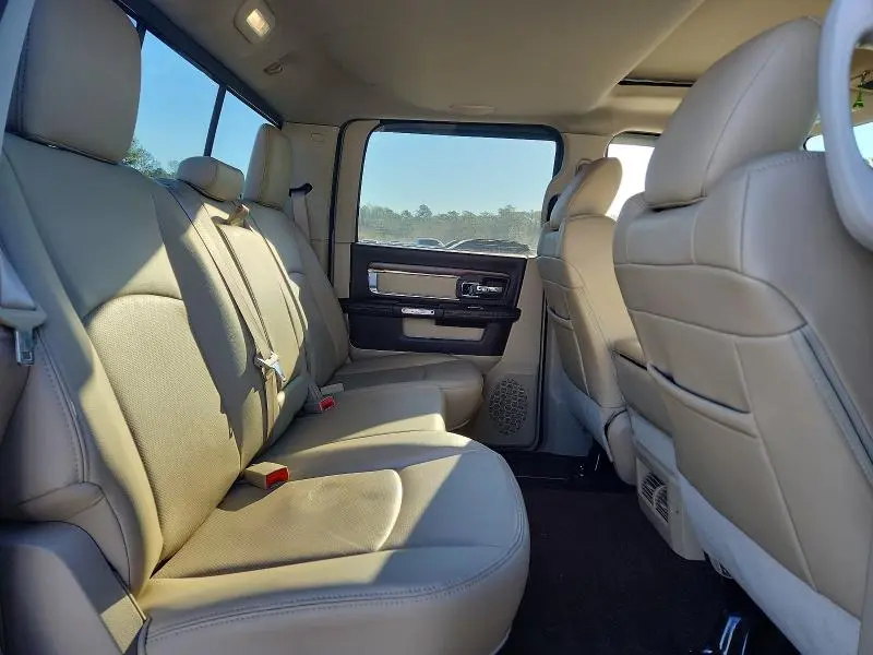 2015 RAM 1500 LARAMIE  