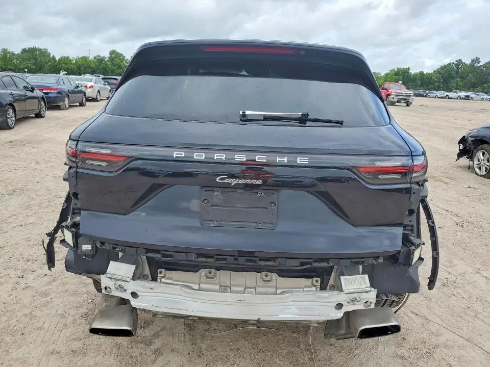 2019 PORSCHE CAYENNE   