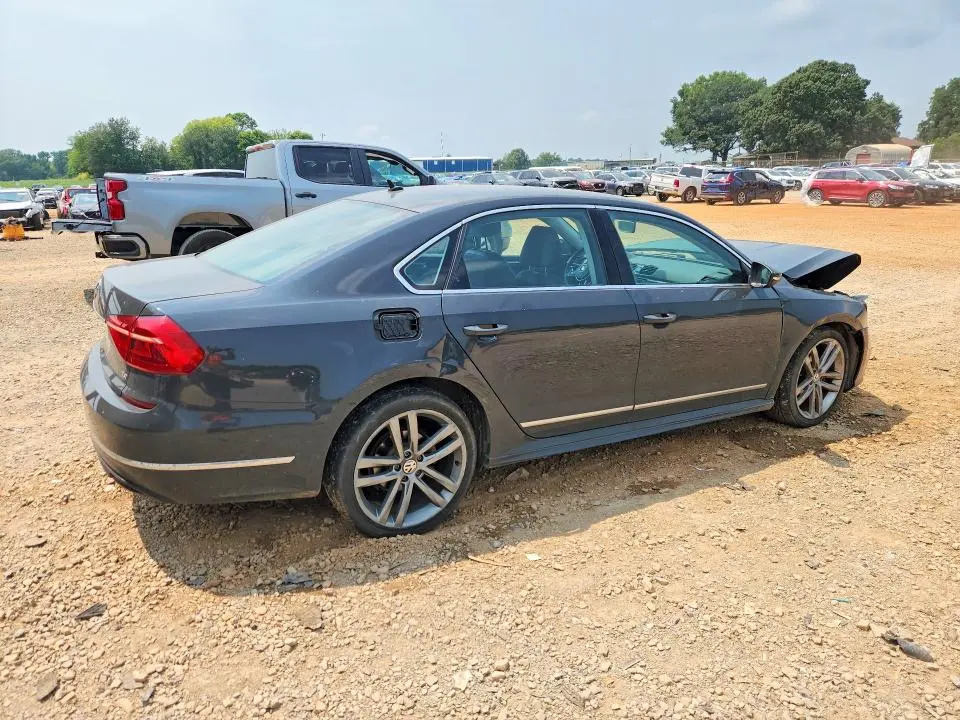 2016 VOLKSWAGEN PASSAT S  