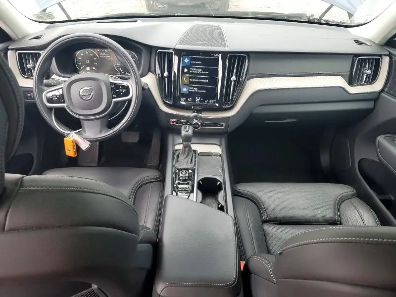 2021 VOLVO XC60 T6 INSCRIPTION  
