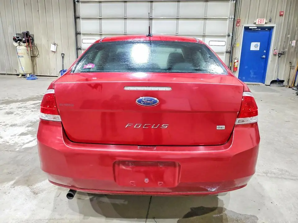 2010 FORD FOCUS SE  