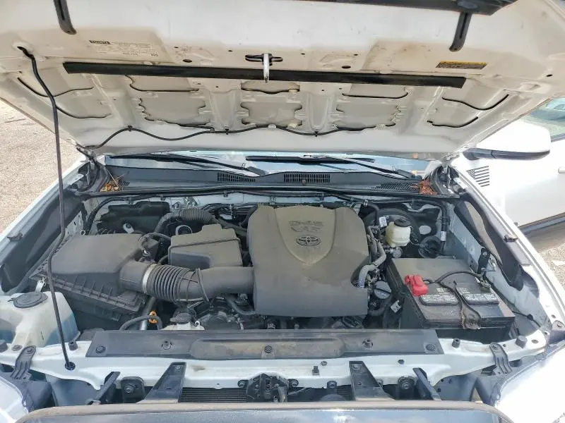 2022 TOYOTA TACOMA SR V6  