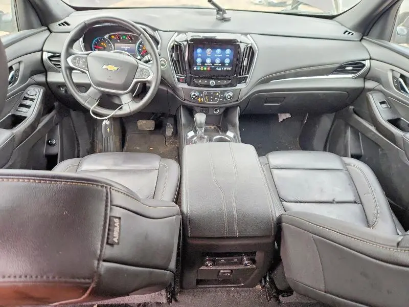 2023 CHEVROLET TRAVERSE LT  