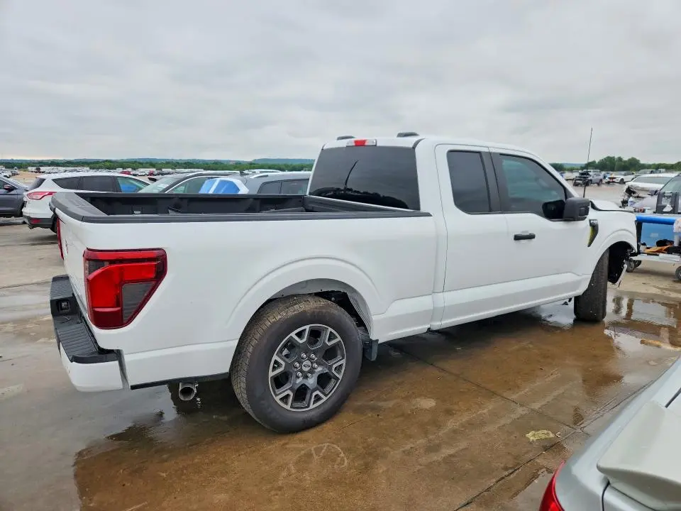 2025 FORD F150 STX  