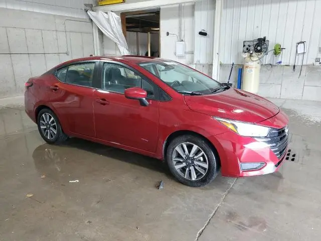2025 NISSAN VERSA SV  