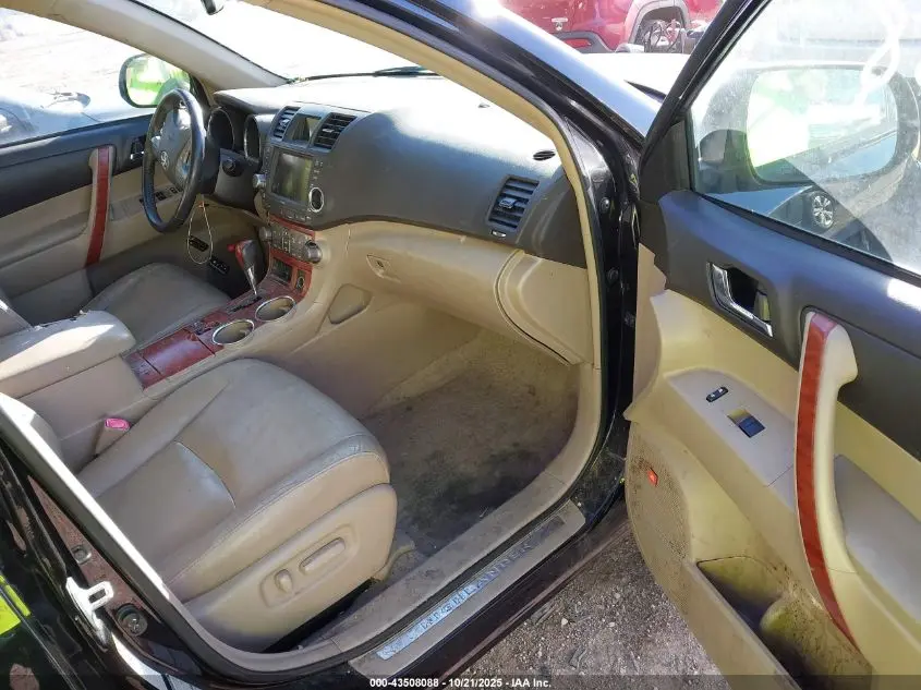 2010 TOYOTA HIGHLANDER LIMITED V6