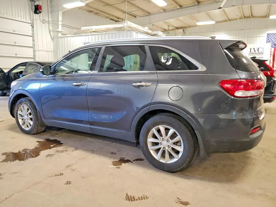 2018 KIA SORENTO LX  