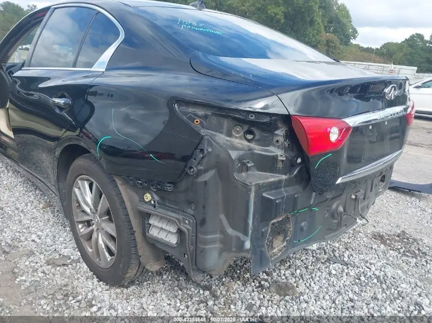 2015 INFINITI Q50 PREMIUM