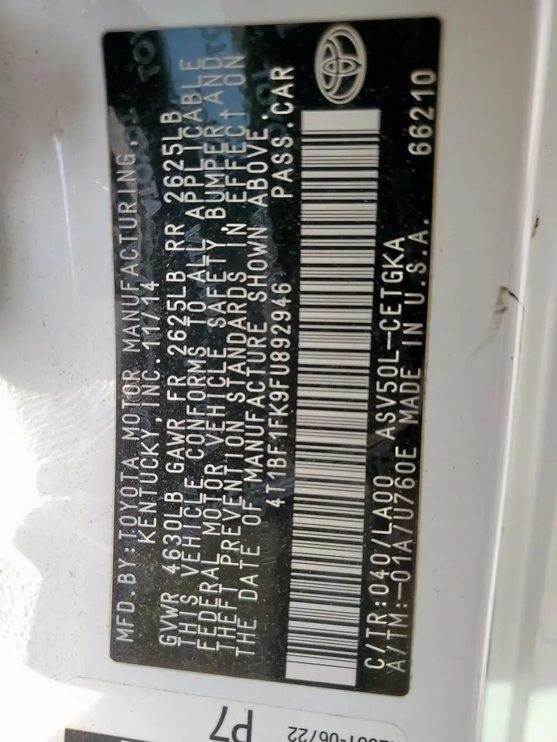 2015 TOYOTA CAMRY LE  