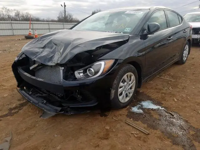 2018 HYUNDAI ELANTRA SE