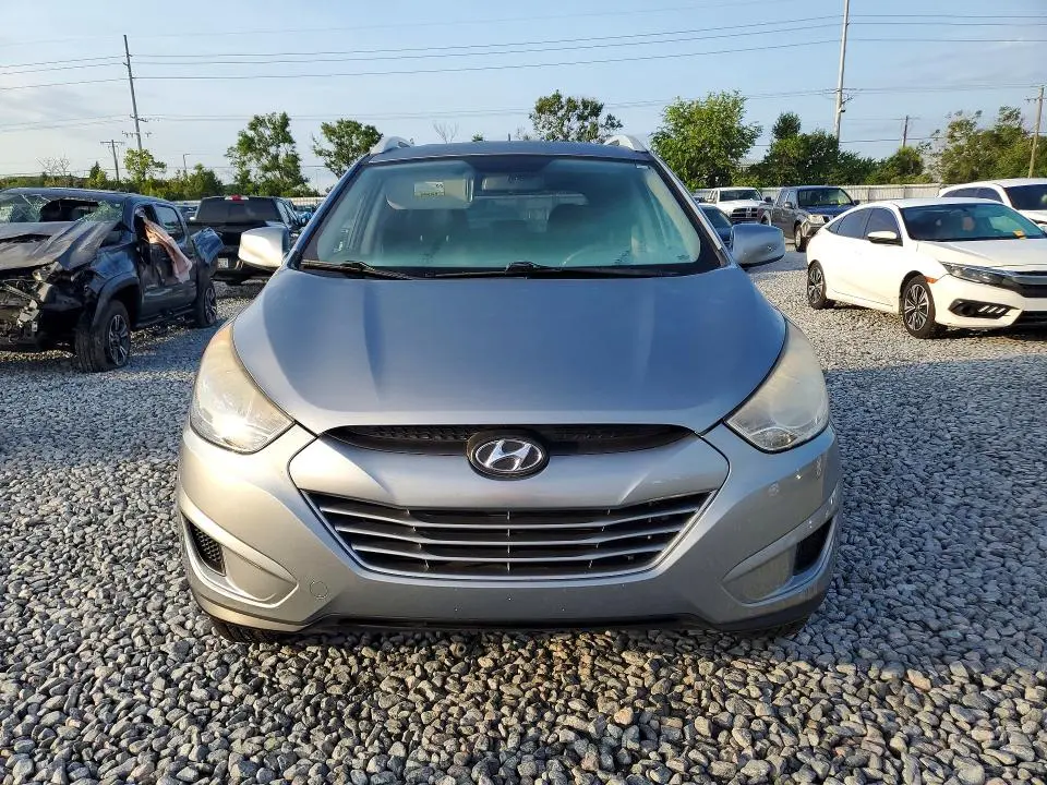 2011 HYUNDAI TUCSON GLS  