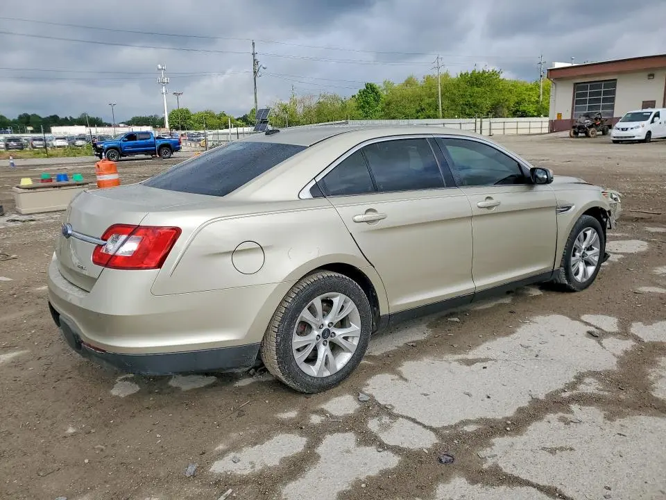 2010 FORD TAURUS SEL  