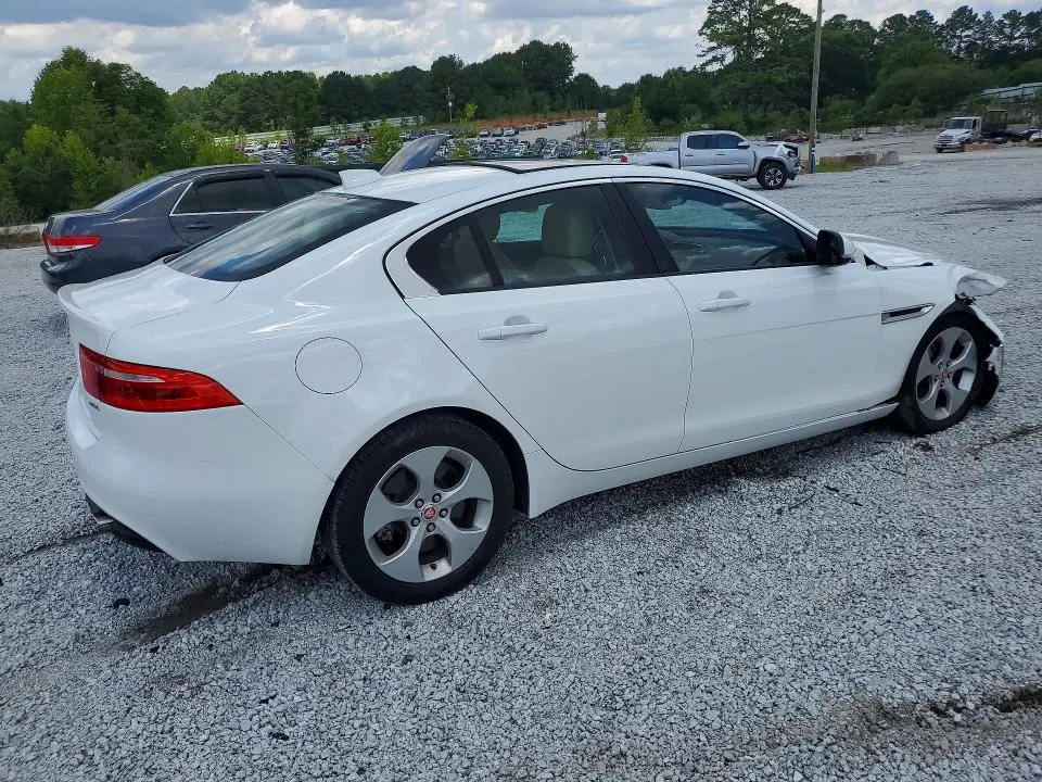 2018 JAGUAR XE   