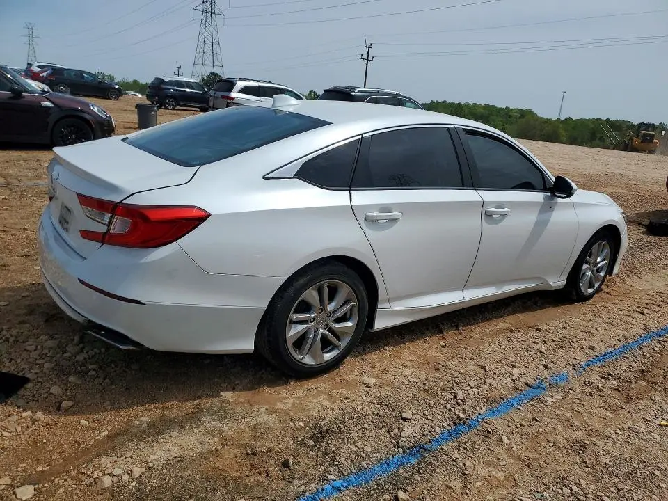 2018 HONDA ACCORD LX  