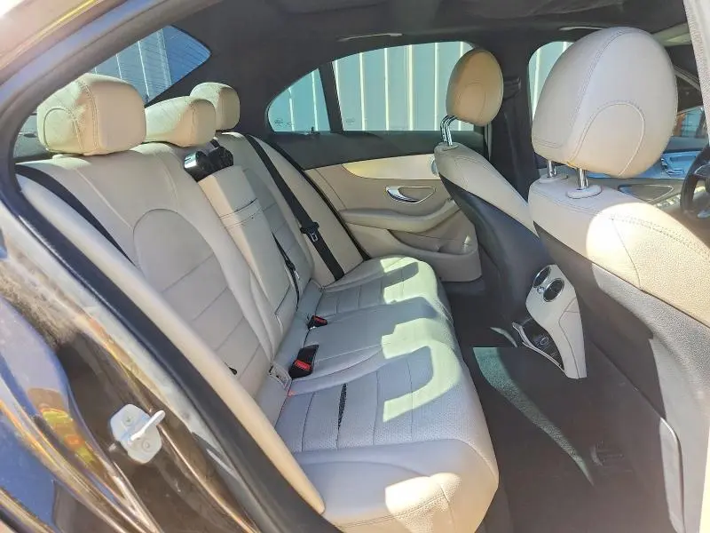 2015 MERCEDES-BENZ C 300  