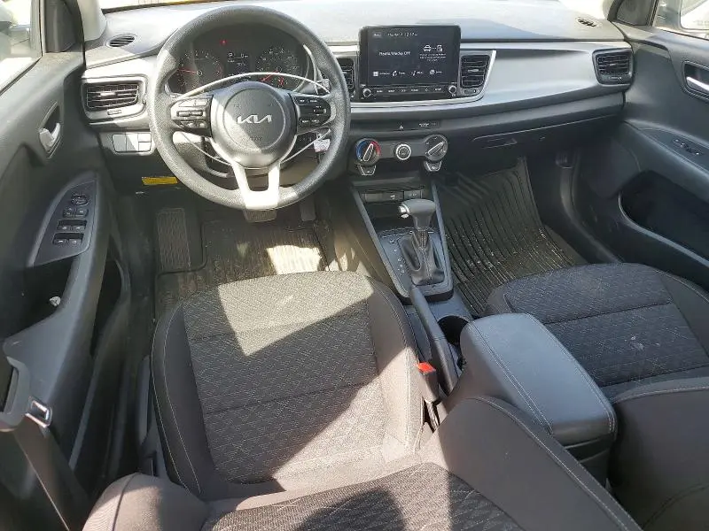 2022 KIA RIO S  