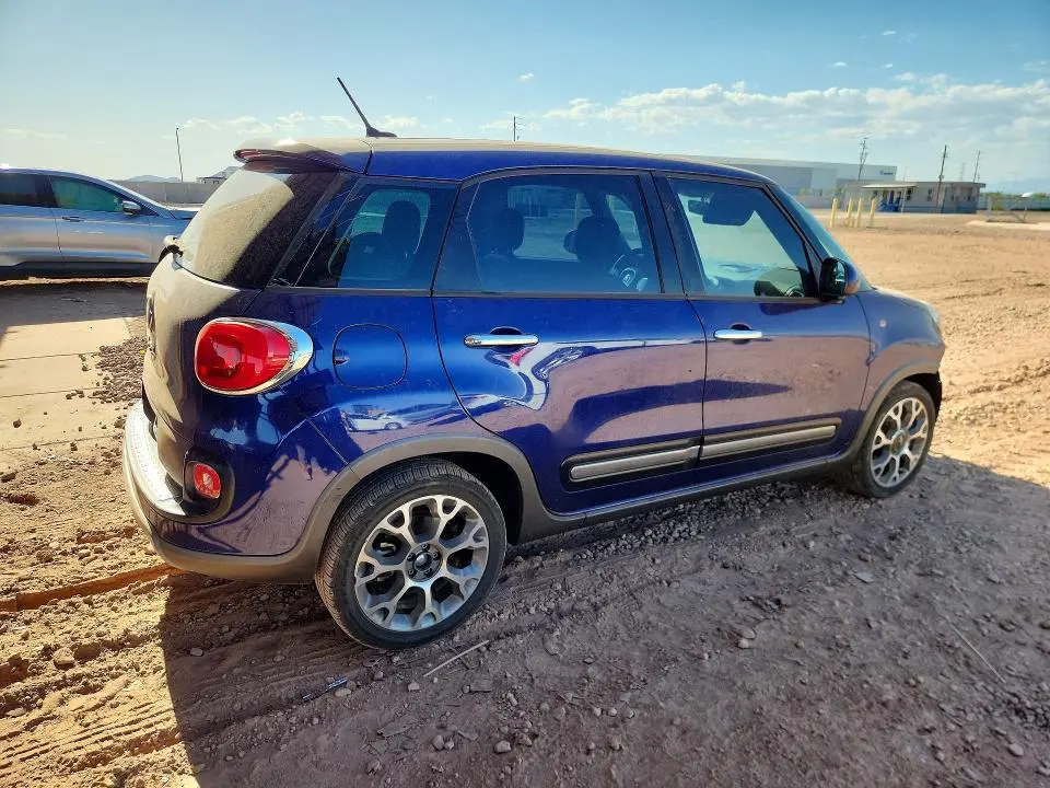2015 FIAT 500L TREKKING  