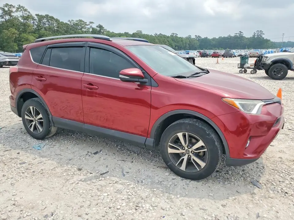 2018 TOYOTA RAV4 XLE  