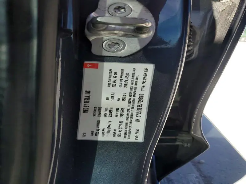 2018 TESLA MODEL 3   