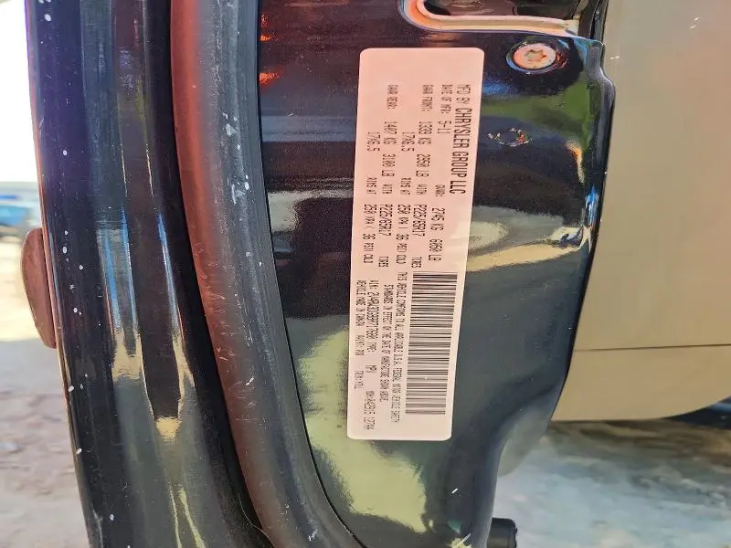 2011 VOLKSWAGEN ROUTAN SE  