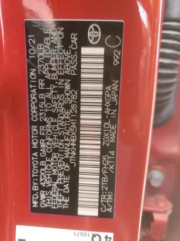 2021 TOYOTA C-HR XLE  