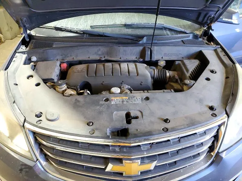 2014 CHEVROLET TRAVERSE LT  