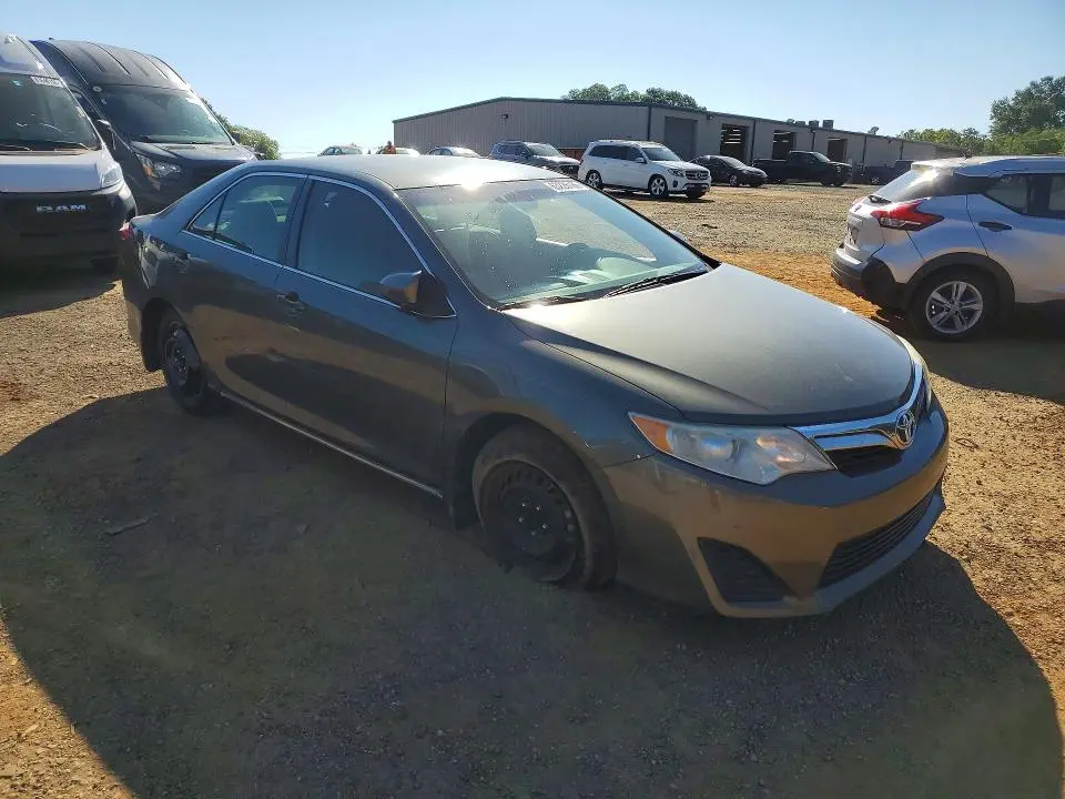 2012 TOYOTA CAMRY LE  