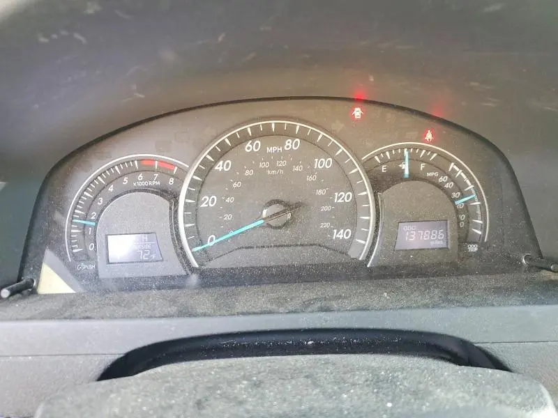 2012 TOYOTA CAMRY LE  