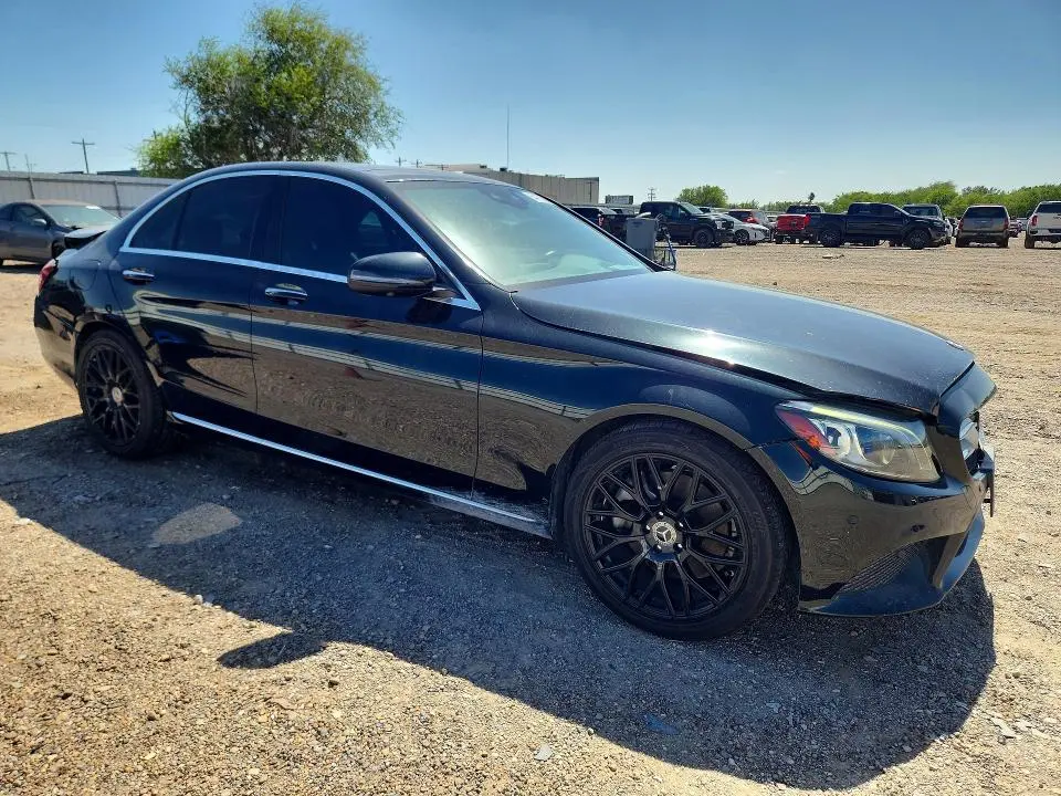 2019 MERCEDES-BENZ C300   