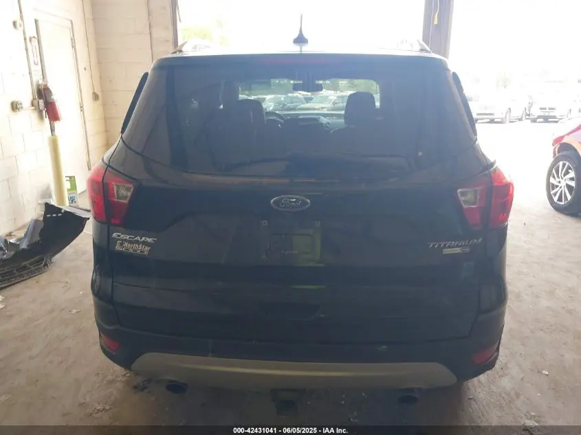 2019 FORD ESCAPE TITANIUM