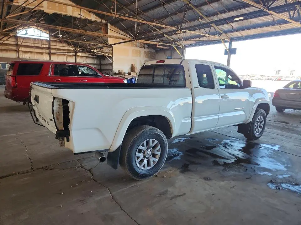 2019 TOYOTA TACOMA SR5 V6  