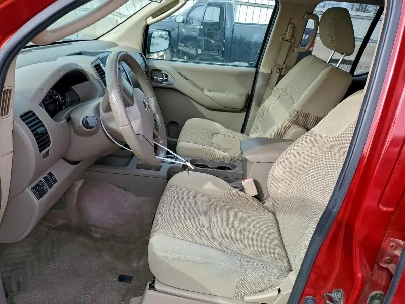 2010 NISSAN FRONTIER CREW CAB SE  