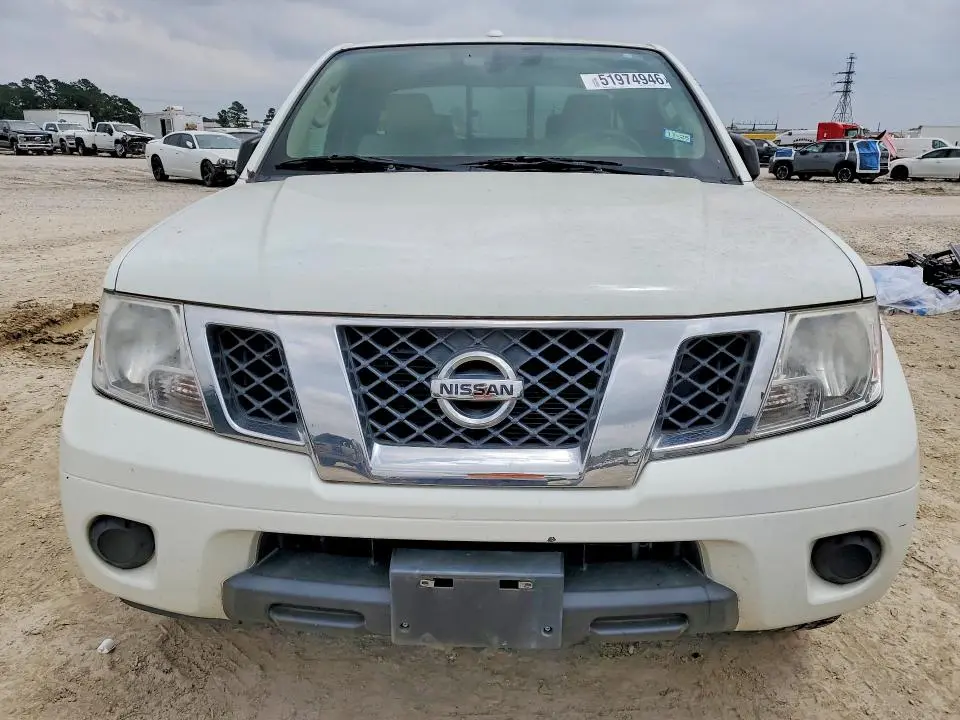 2013 NISSAN FRONTIER SV V6  