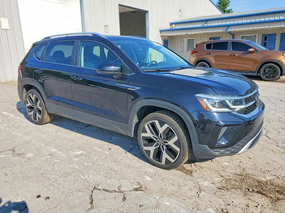 2023 VOLKSWAGEN TAOS SEL  