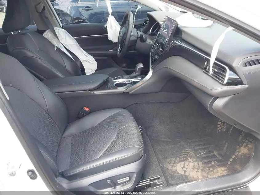 2023 TOYOTA CAMRY XLE AWD