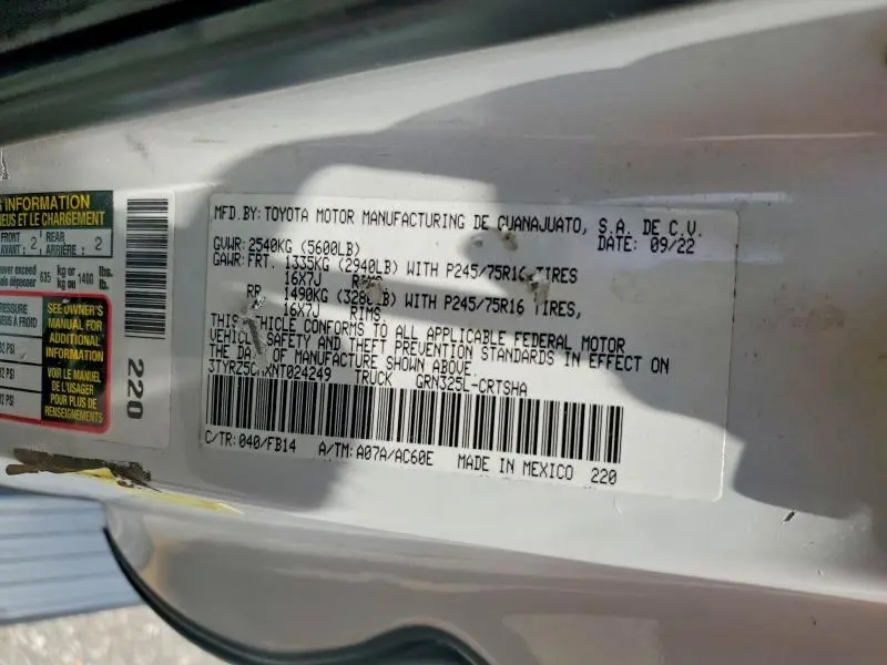 2022 TOYOTA TACOMA SR V6  