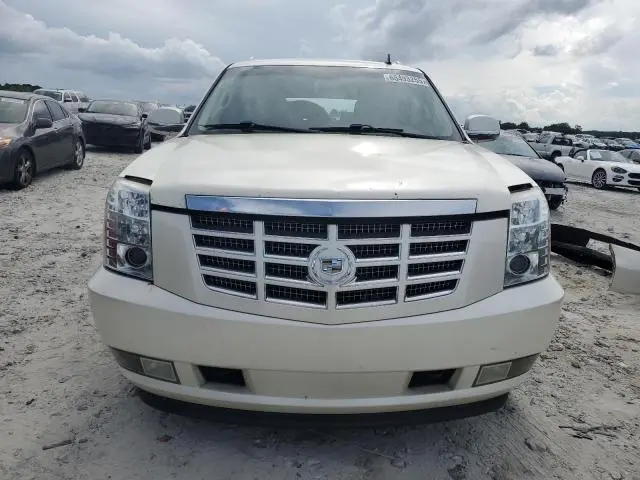2011 CADILLAC ESCALADE ESV LUXURY  