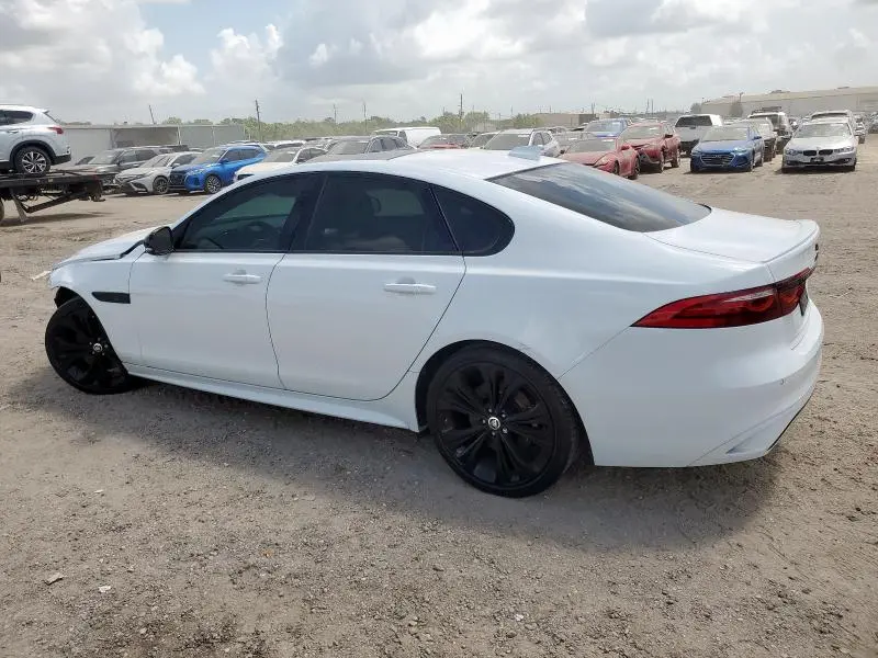 2024 JAGUAR XF R-DYNAMIC SE  