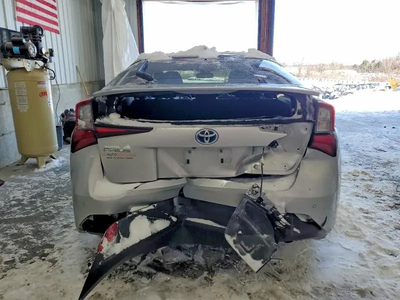 2022 TOYOTA PRIUS LE  