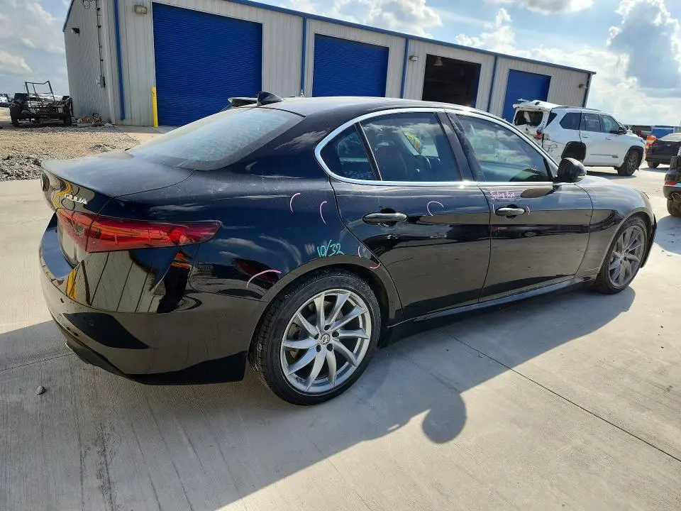 2018 ALFA ROMEO GIULIA   