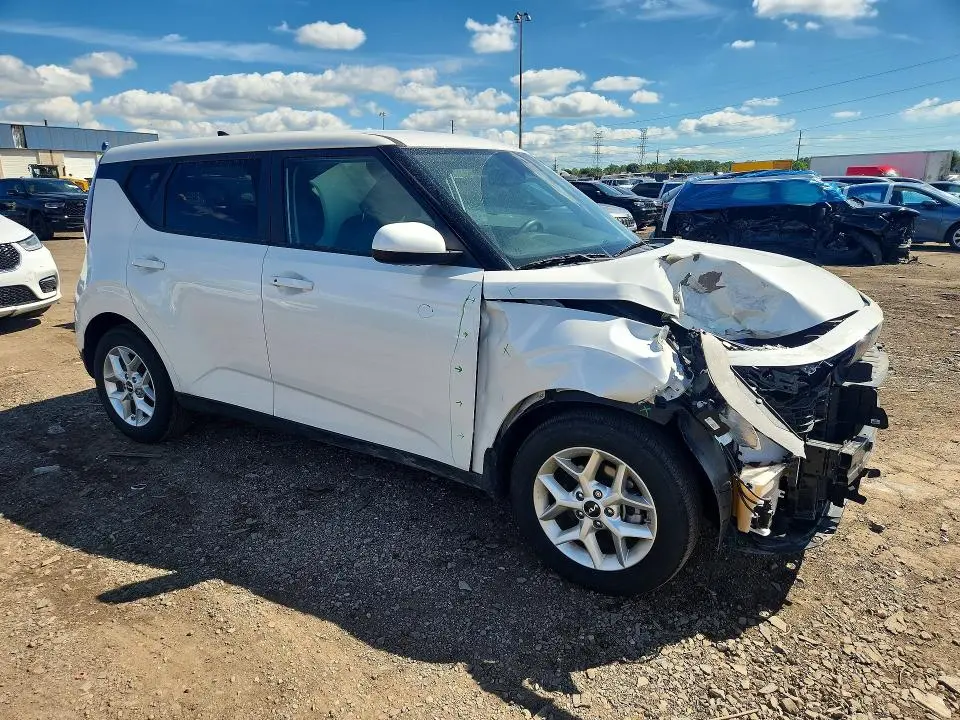 2025 KIA SOUL S  